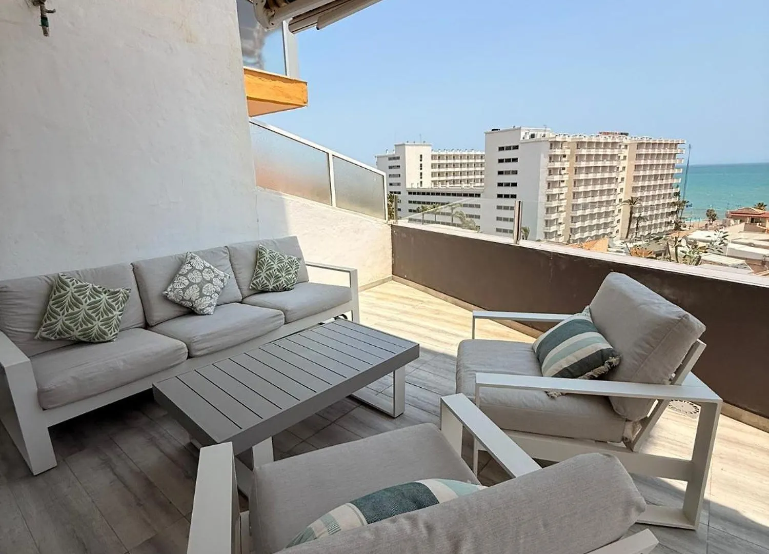Apartamento Con Vistas Al Mar トレモリノス